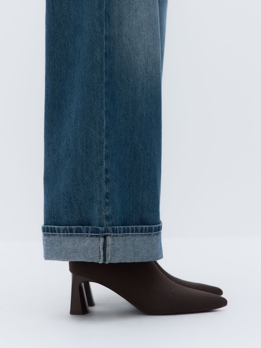 מגפונים עם עקב main product photo