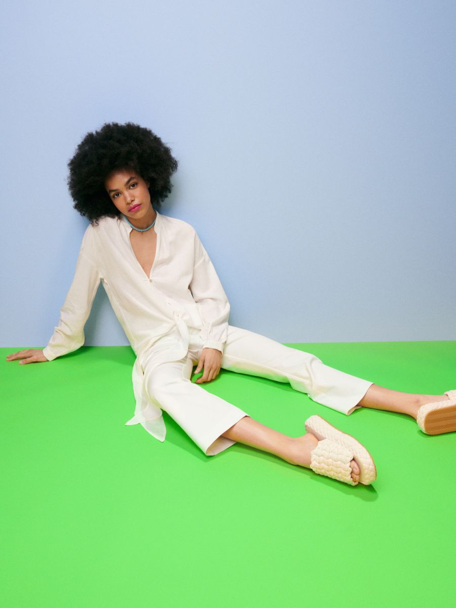 מכנסיים main product photo