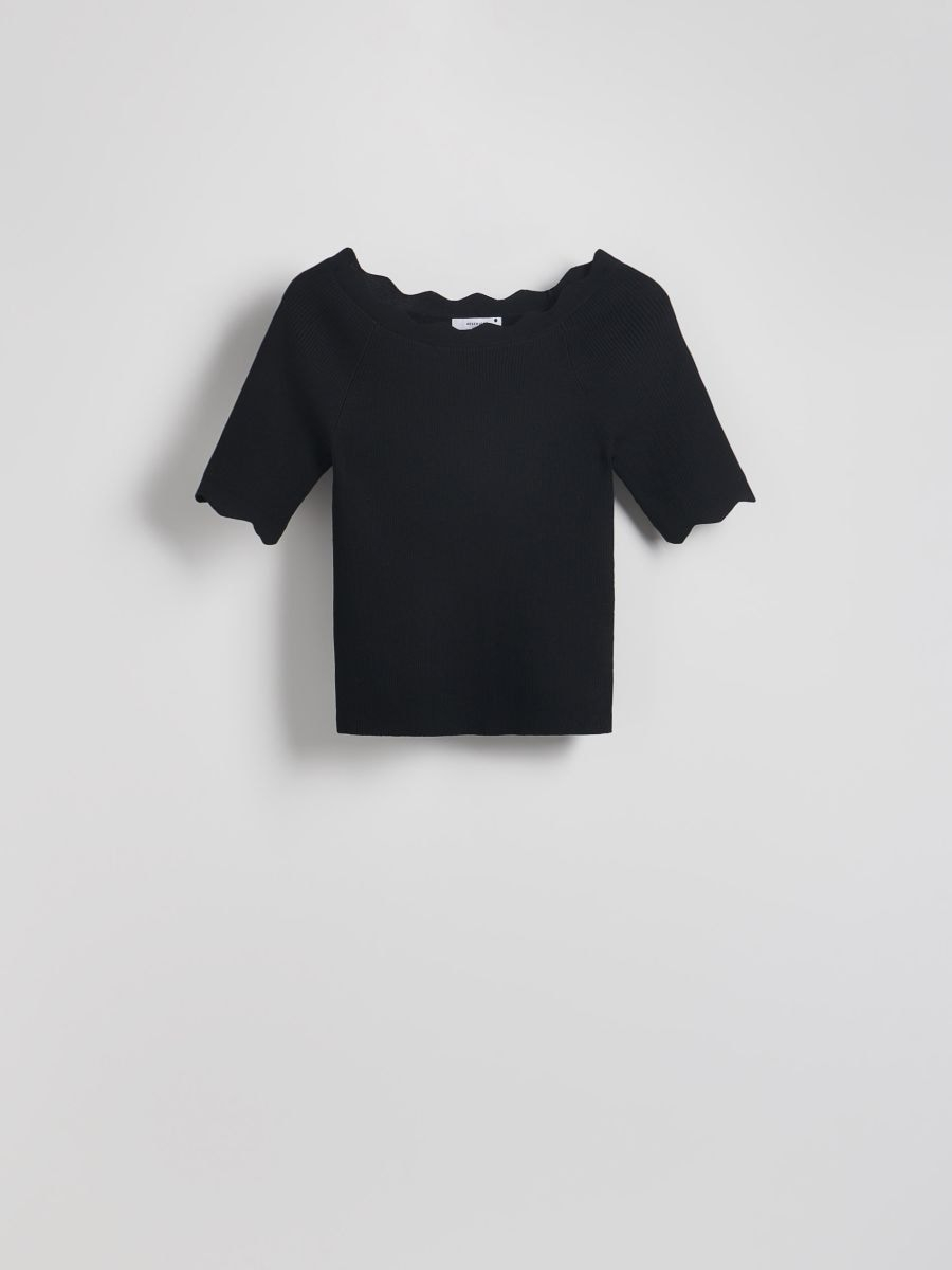 חולצה עם גימור קישוטי main product photo