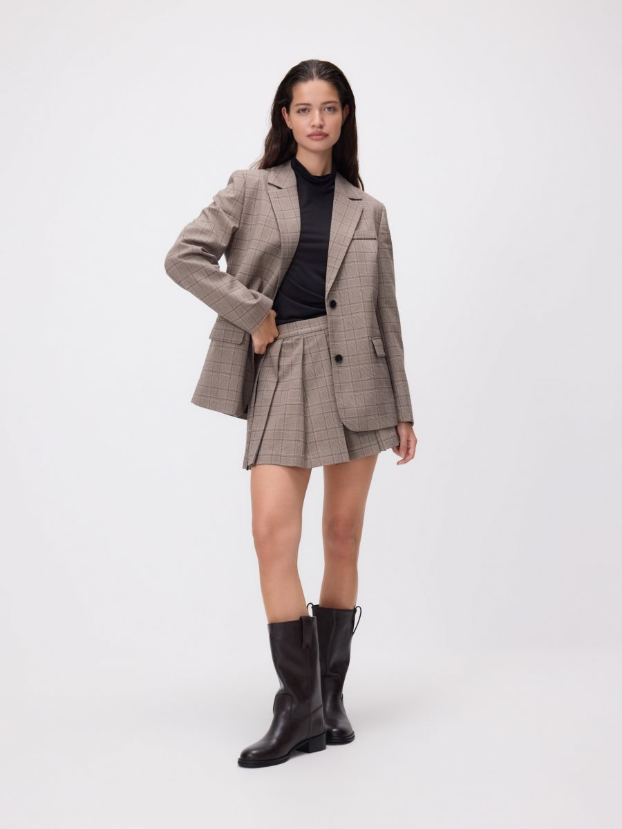 מכנסי חצאית עם קפלים main product photo