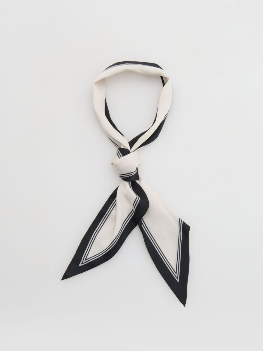 צעיף עם גימור מנוגד main product photo