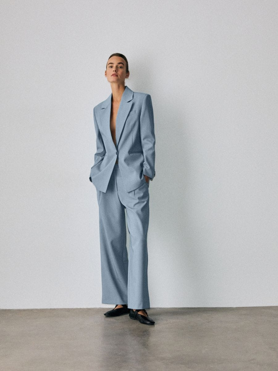 בלייזר סגירת כפתור