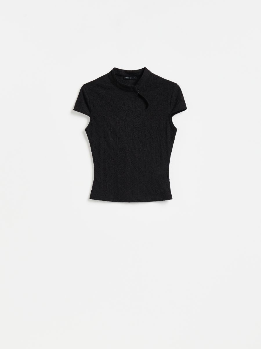 חולצה עם חיתוך במחשוף main product photo