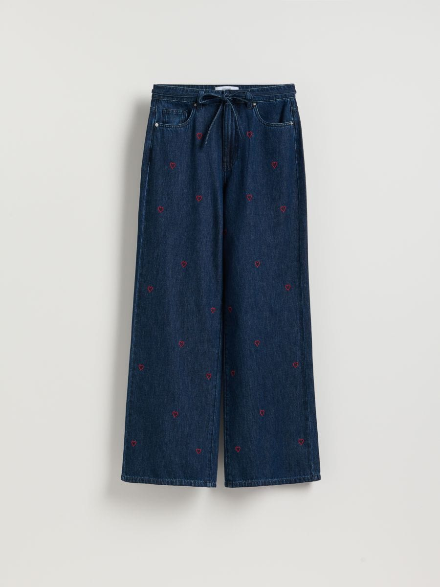 ג'ינס Wide leg עם רקמת לבבות main product photo