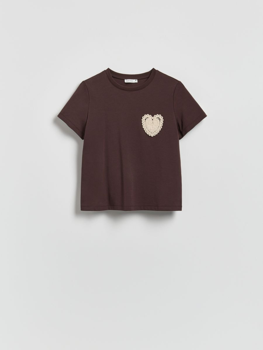 טי שירט עם רקמה main product photo