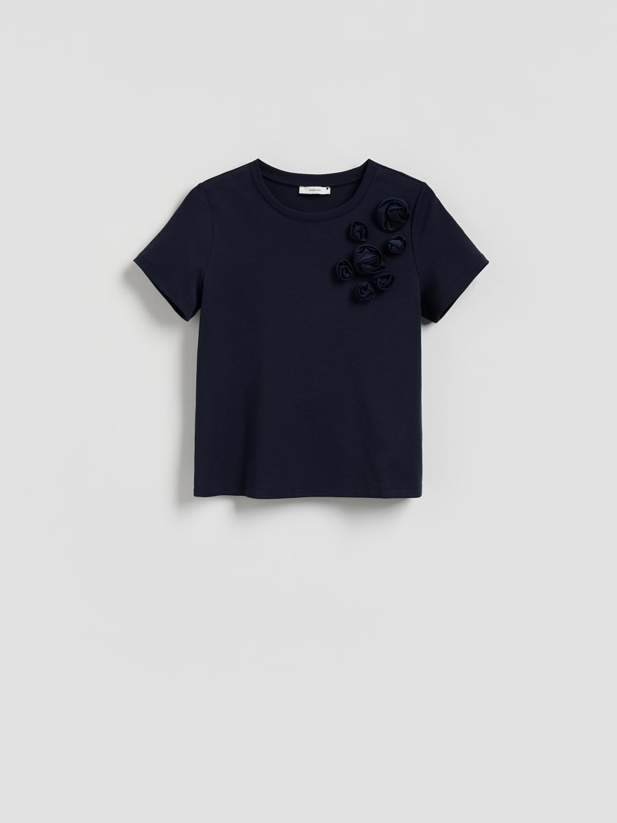 טי שירט עם פרחים main product photo