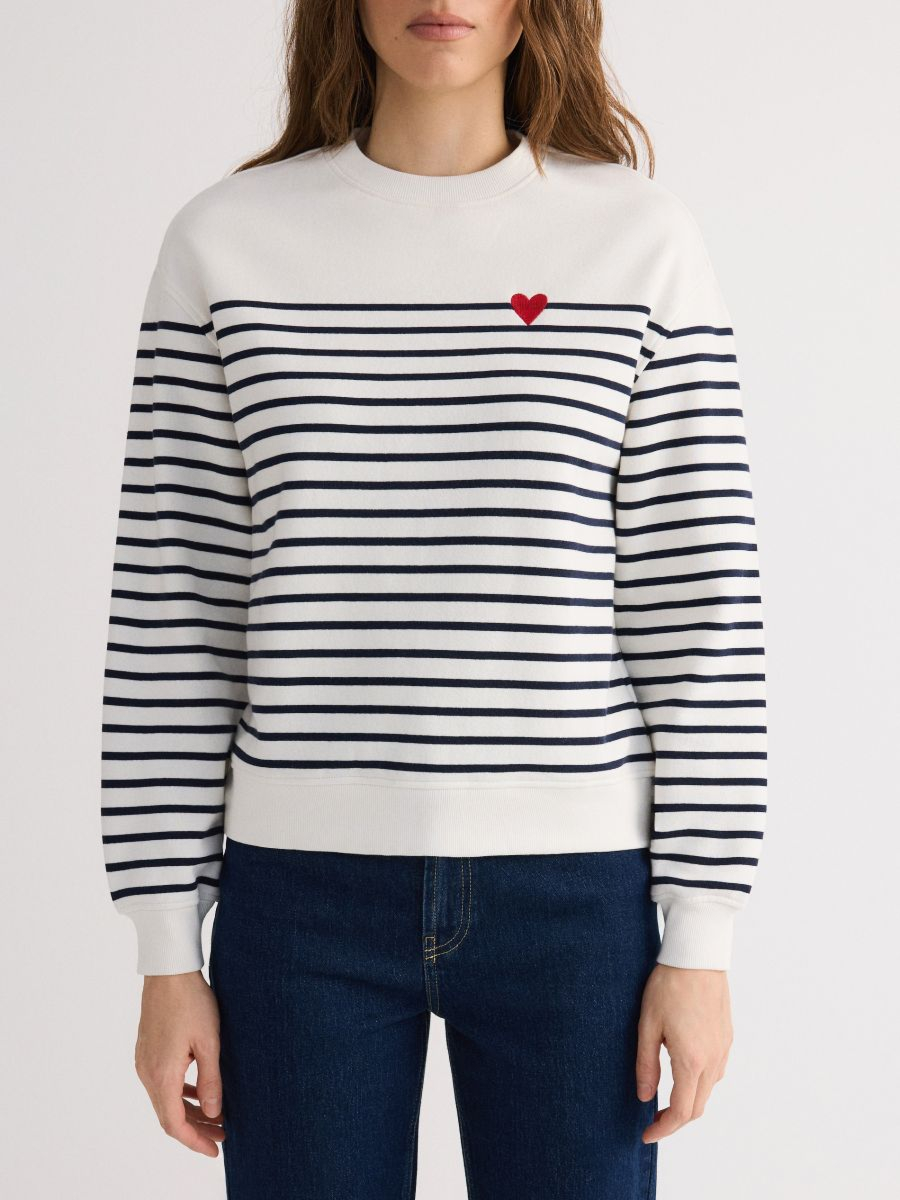 סווטשירט כותנה עם רקמה main product photo