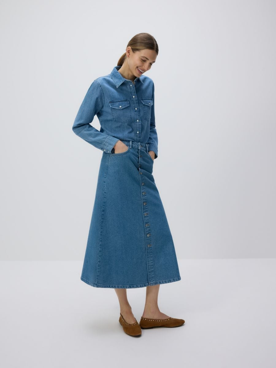 נעלי בובה מזמש עם ניטים main product photo