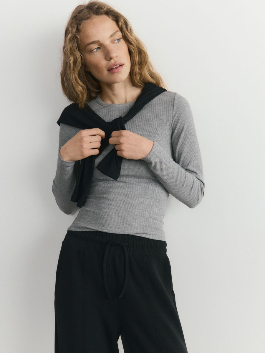 טי שירט שרוולים ארוכים מודל main product photo