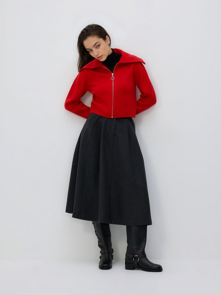 סוודר עם רוכסן main product photo