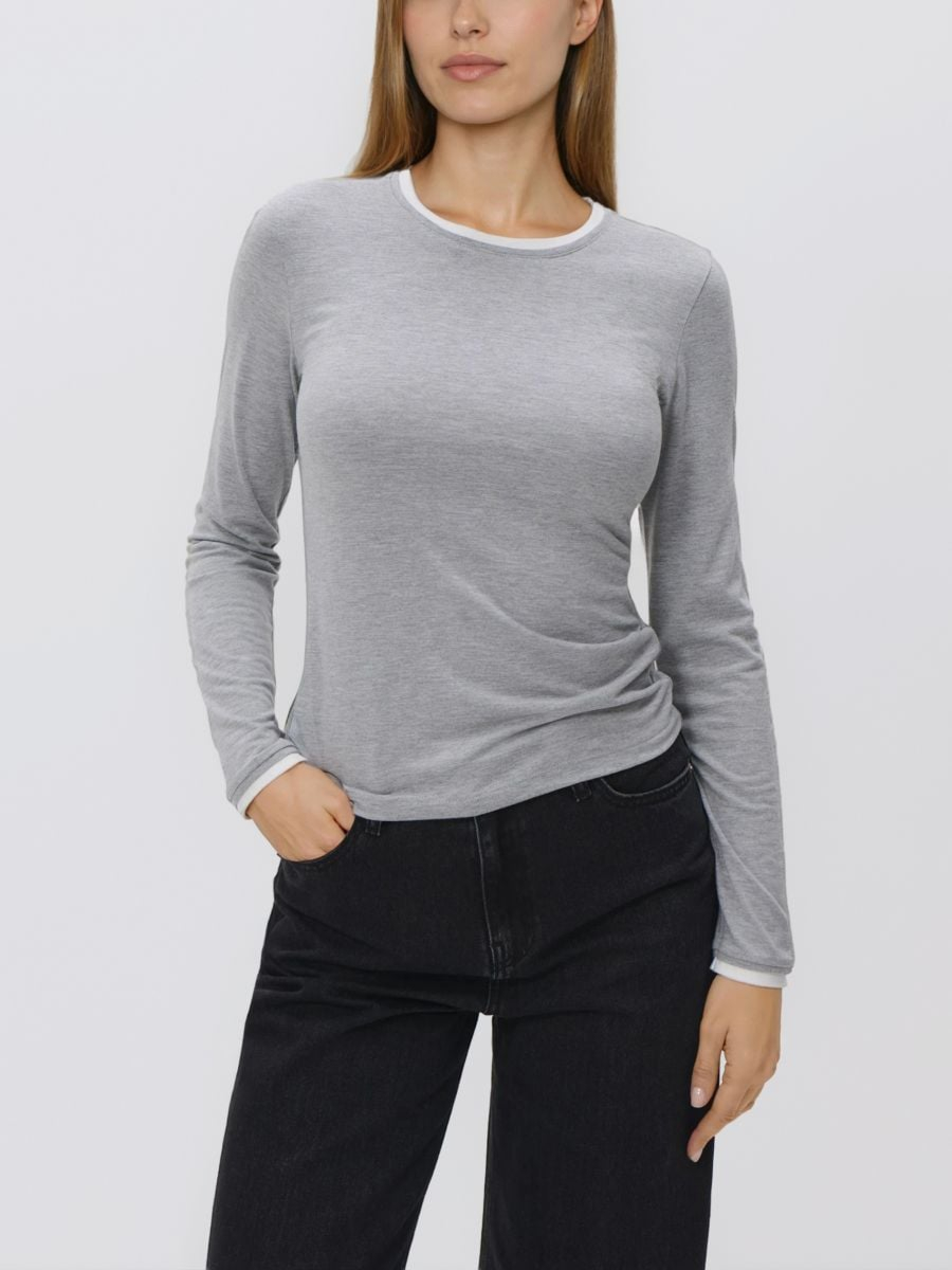 חולצת עם גימור מנוגד main product photo