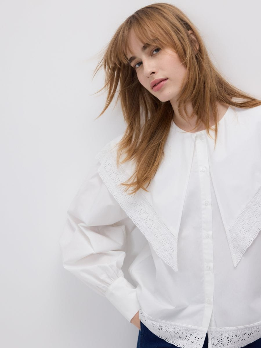 חולצת כותנה עם צווארון