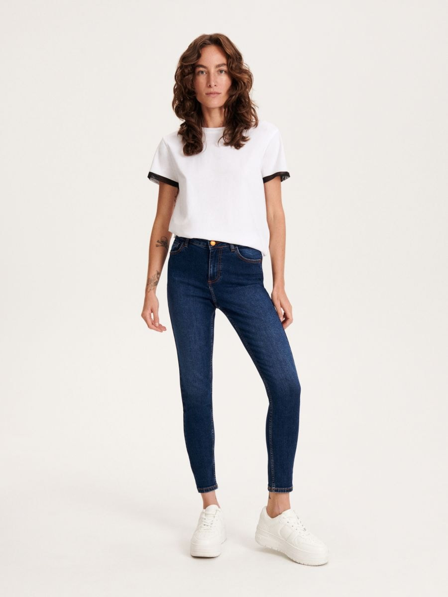 ג'ינס פוש אפ main product photo