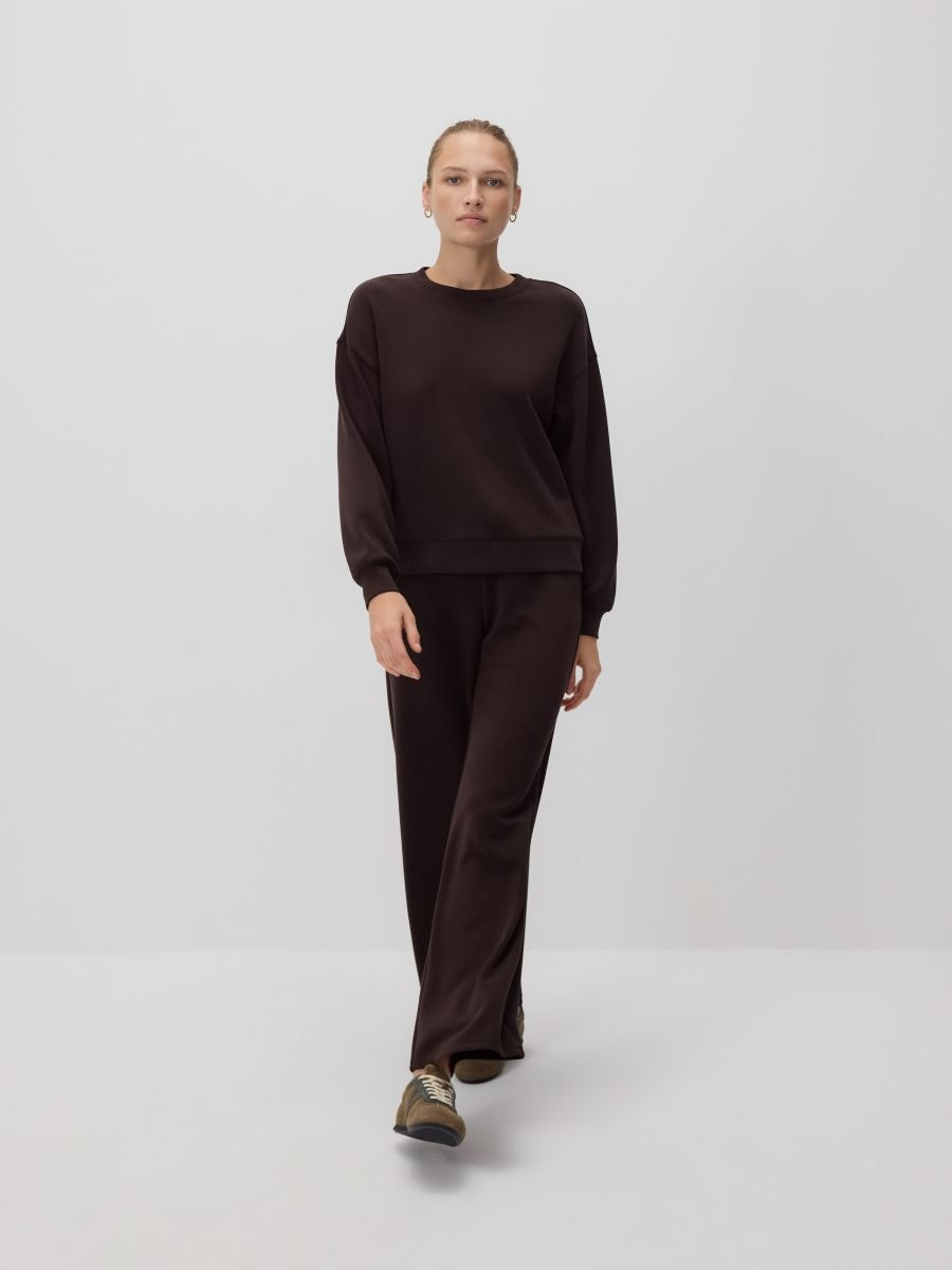 סווטשירט משולב בד מודל main product photo