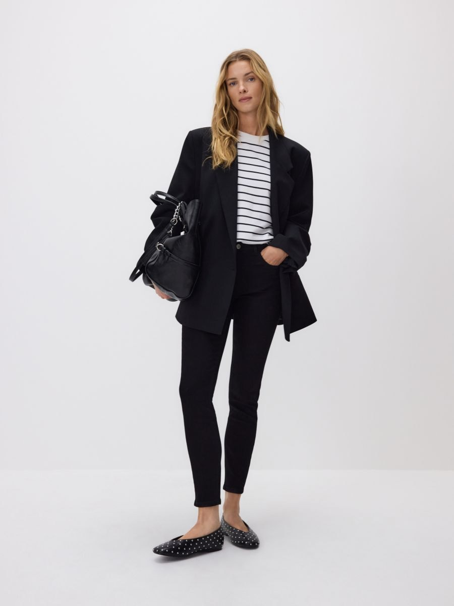 ג'ינס Skinny בגזרת מותן רגילה main product photo