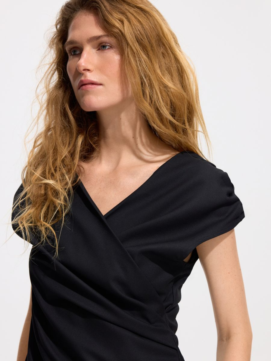 חולצת מעטפת main product photo
