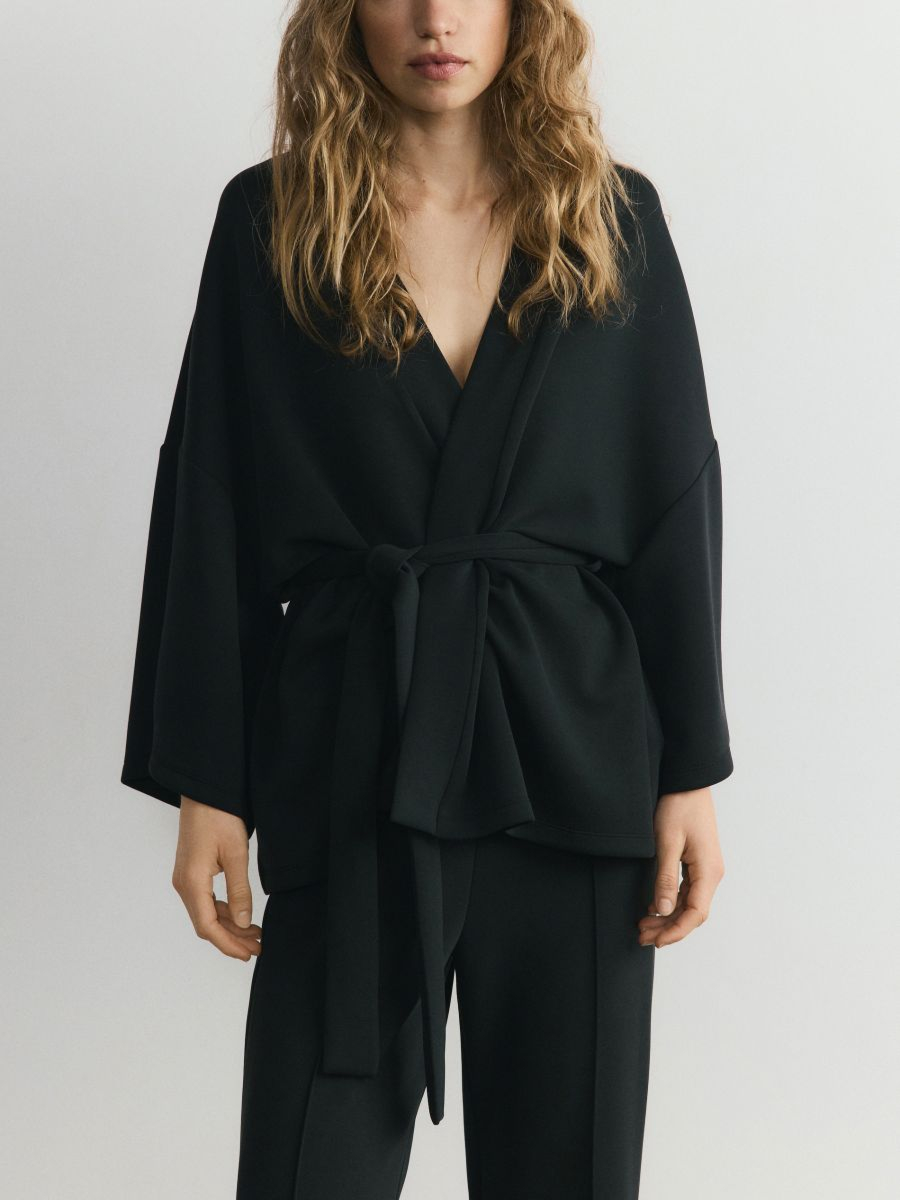 קימונו מודל