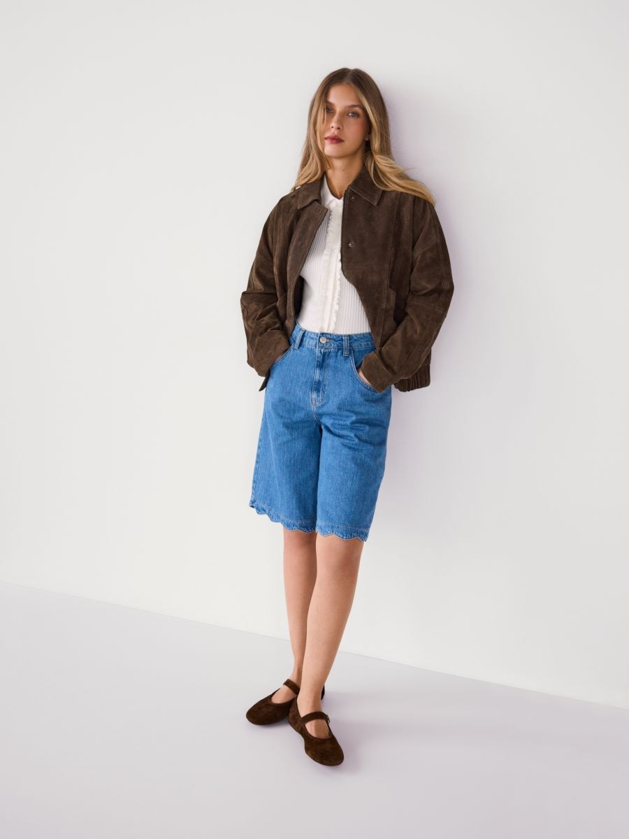 מכנסי ג'ינס ברמודה