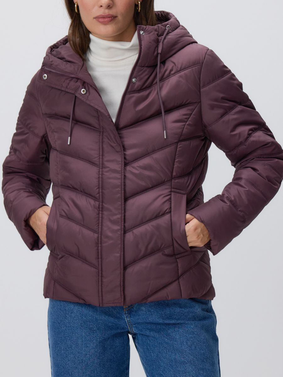 מעיל קווילט עם קפוצ'ון main product photo