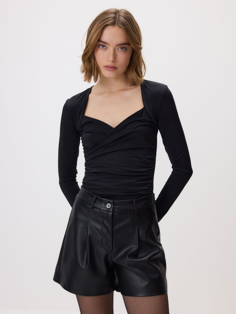 טופ כיווצים main product photo