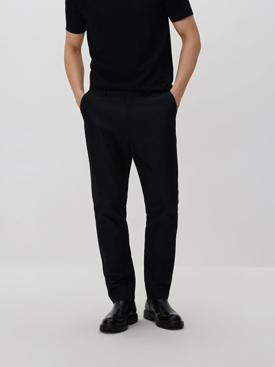 מכנסי צ'ינו בגזרת Slim Fit main product photo