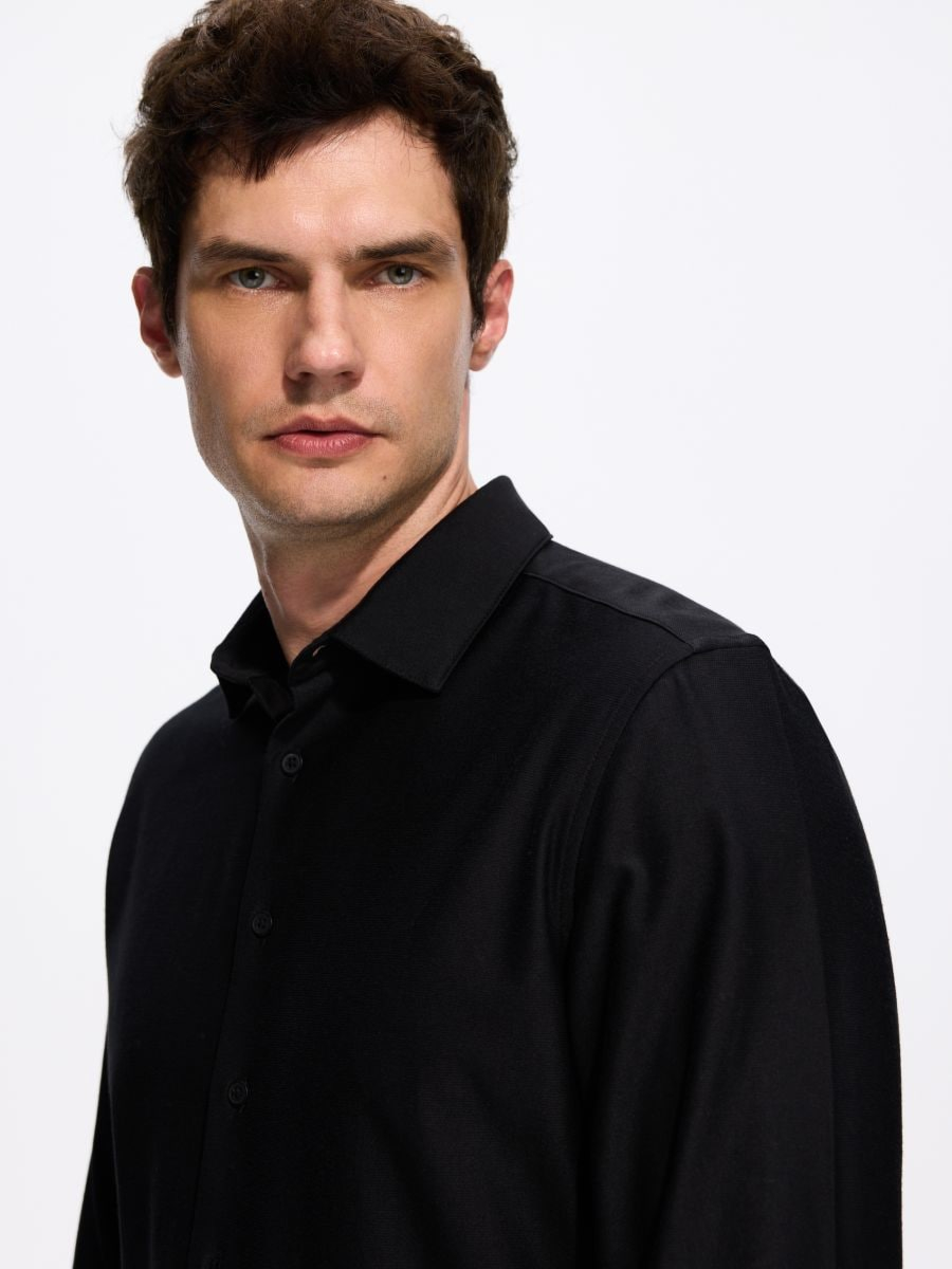 חולצה Slim Fit main product photo