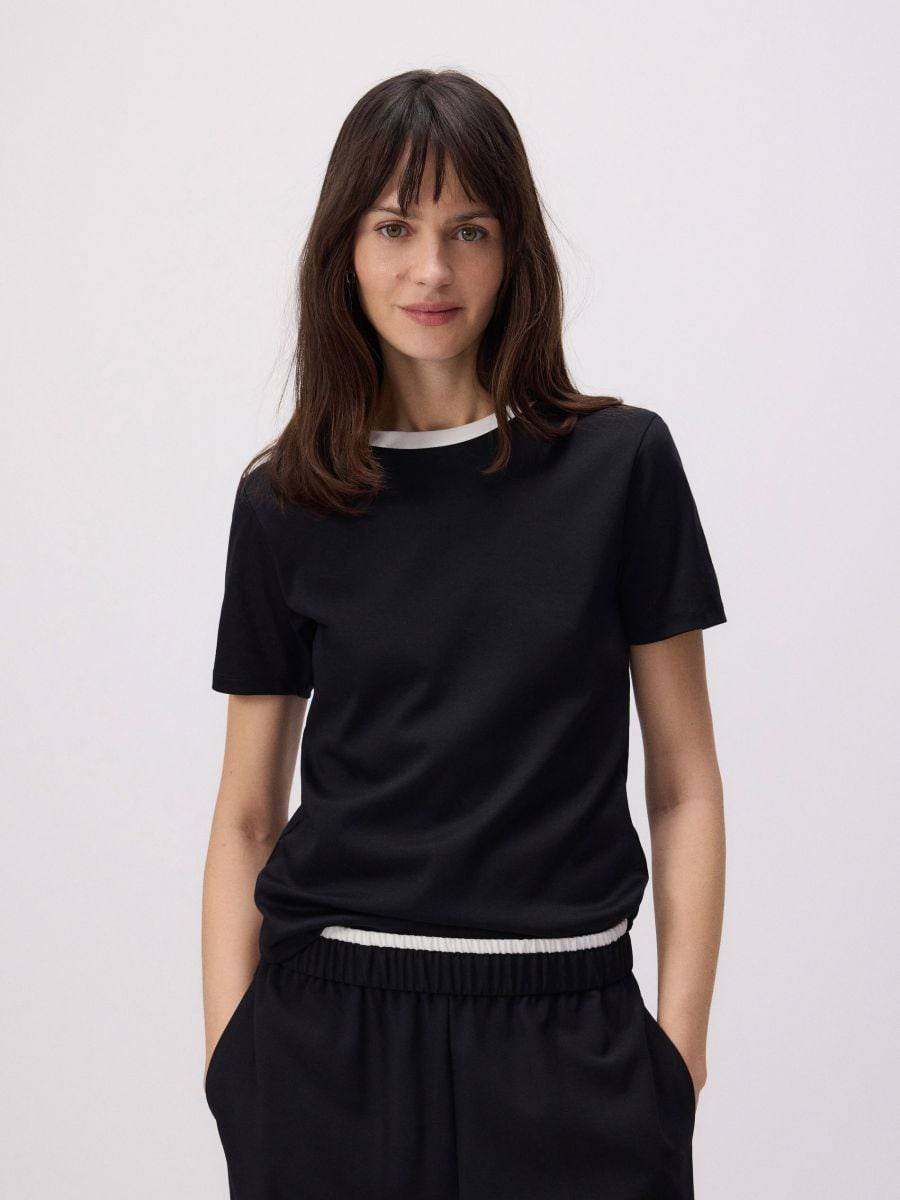 טי שירט עם גימור ניגודי main product photo