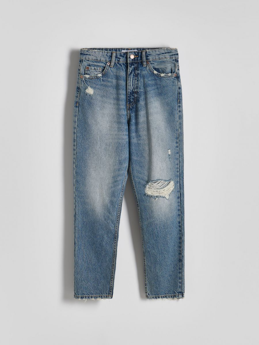 ג'ינס בגזרת MOM עם קרעים