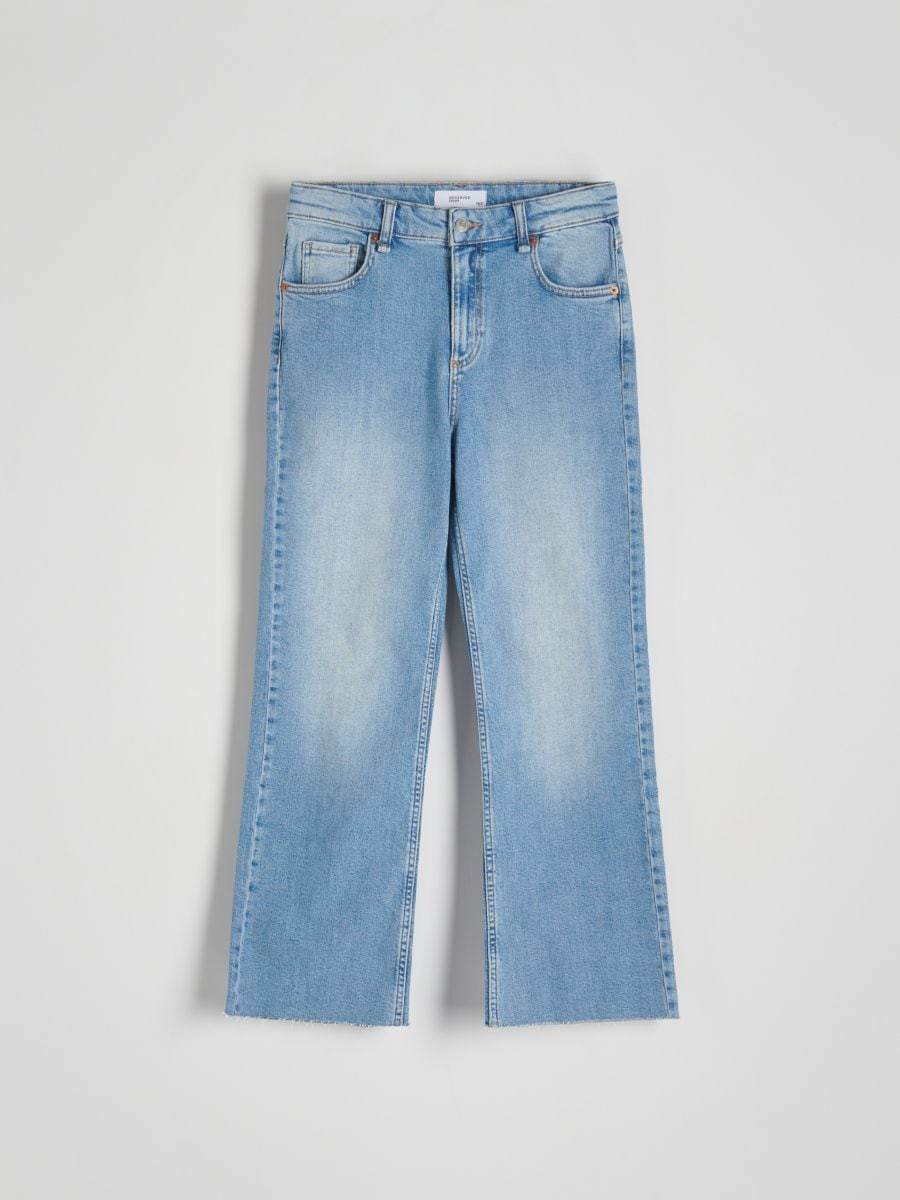 מכנסי ג'ינס בגזרת Flare