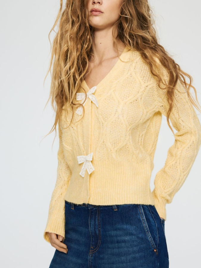 קרדיגן עם פפיונים