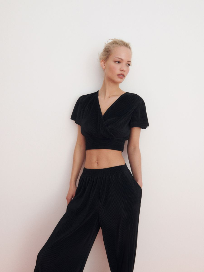 חולצת סריג מעוצבת