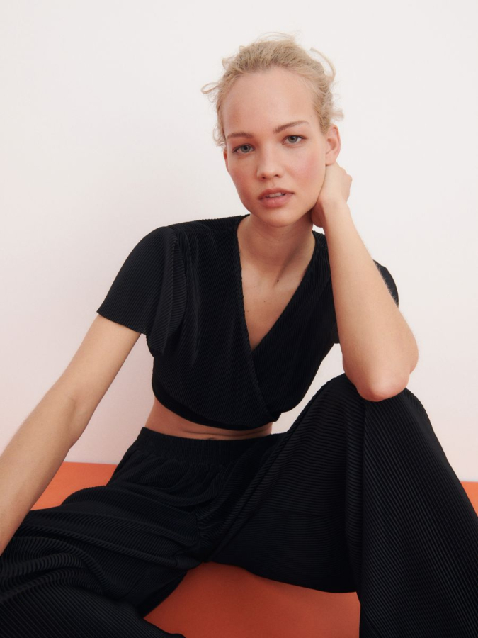 חולצת סריג מעוצבת