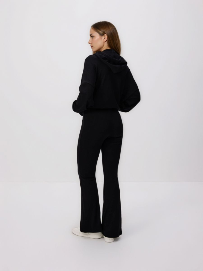 מכנסי סריג מתרחבים מבד משולב ויסקוזה