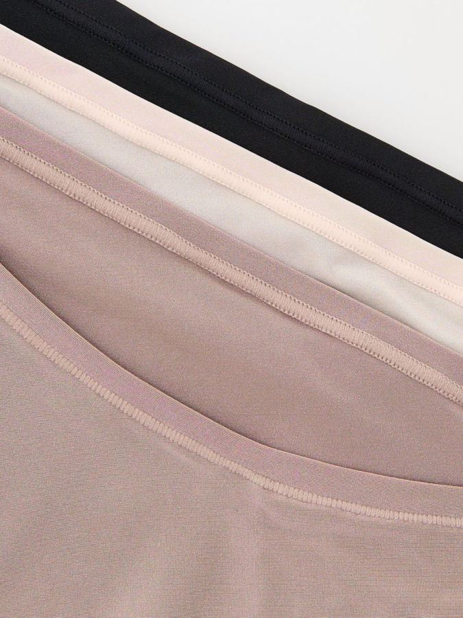 שלישיית תחתוני ביקיני