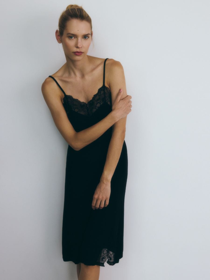 LADIES` NIGHTDRESS