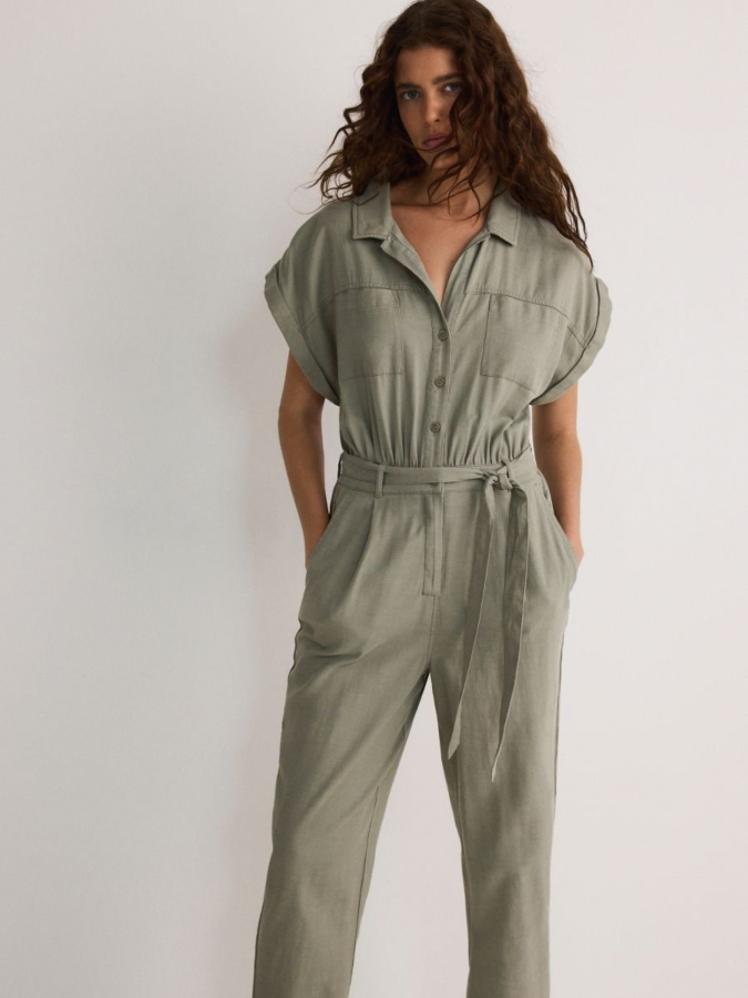 אוברול עם חגורת קשירה