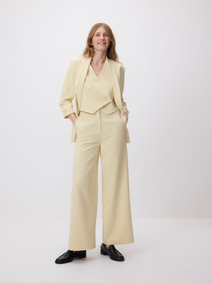 ווסט סגירה א-סימטרית