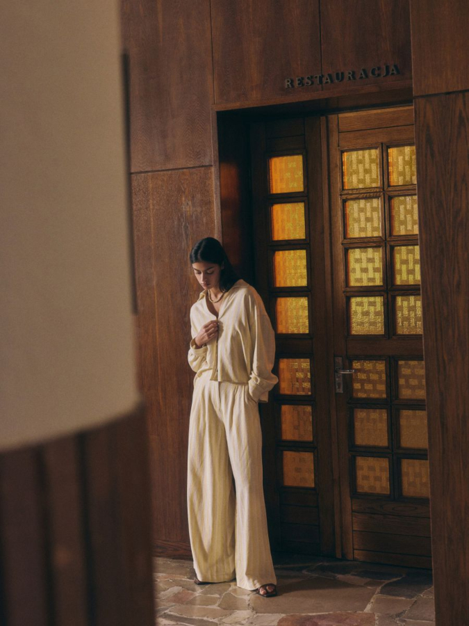 מכנסיים רחבים בעיצוב פסים