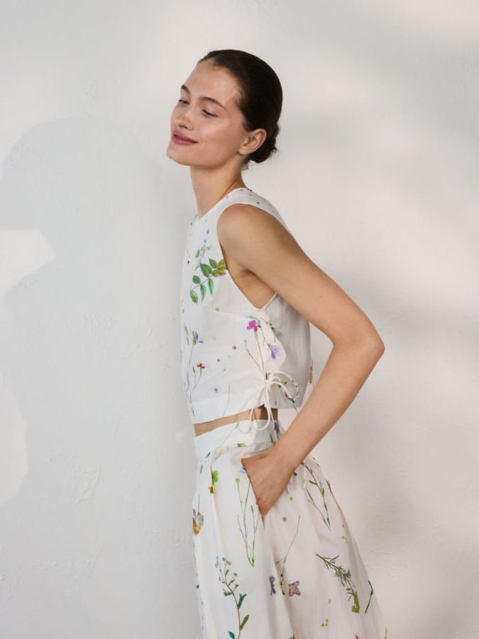 LADIES` TOP