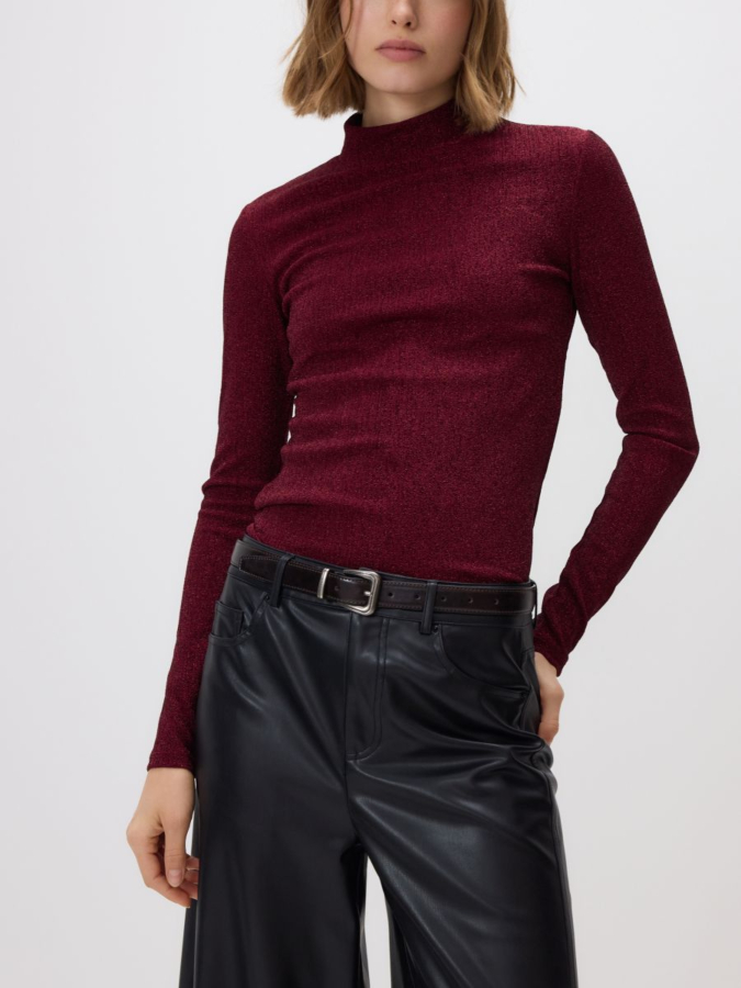 סריג עם צווארון גולף מנצנץ