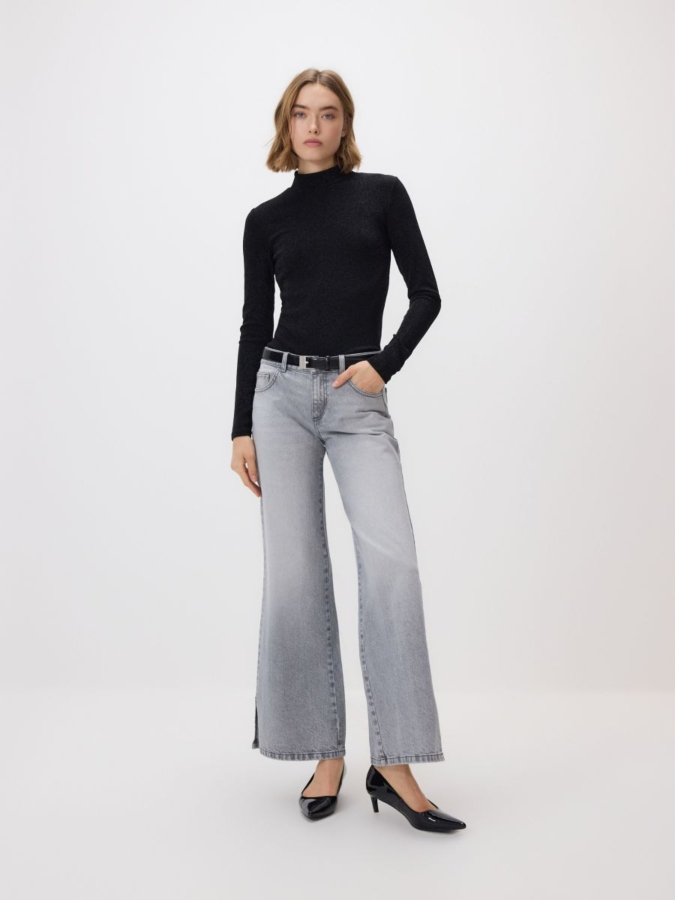 סריג עם צווארון גולף מנצנץ