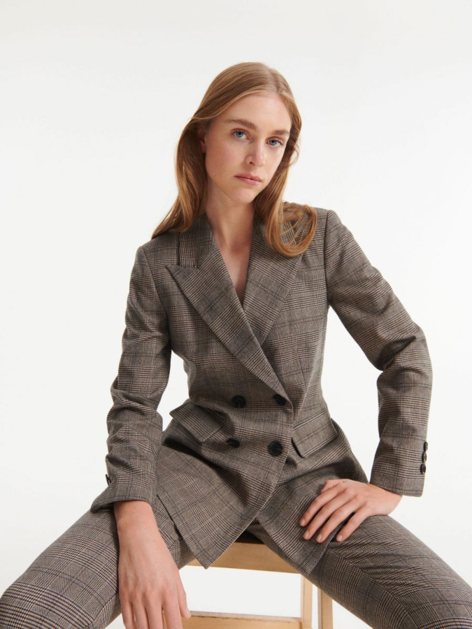 מכנסיים אלגנטיות לנשים