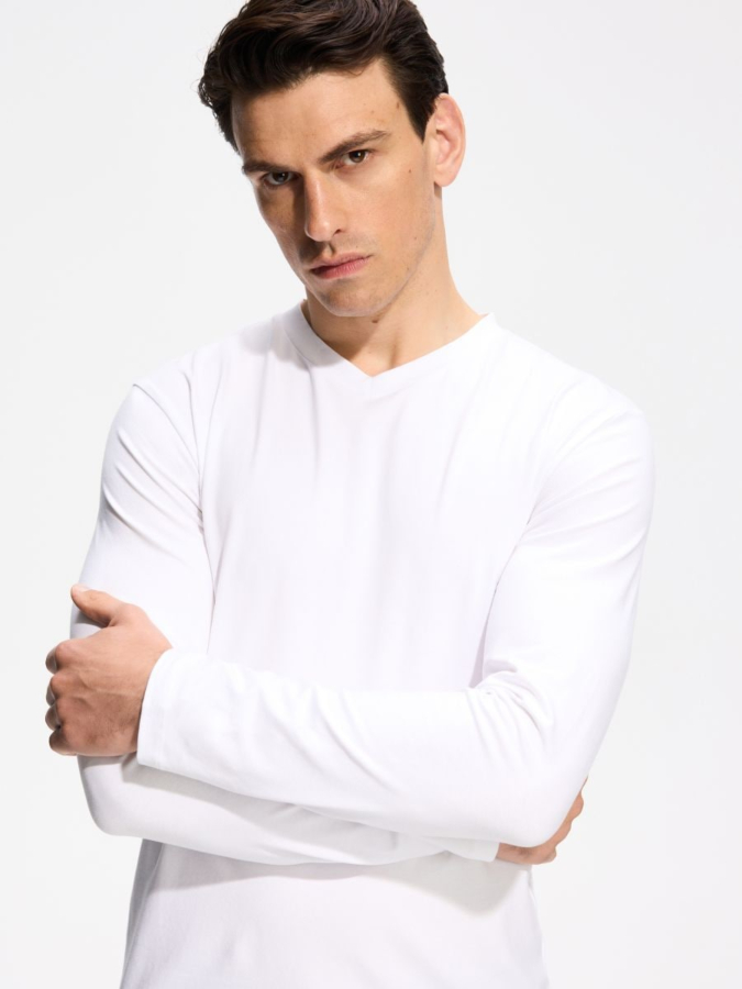 חולצת טי Slim Fit עם שרוולים ארוכים