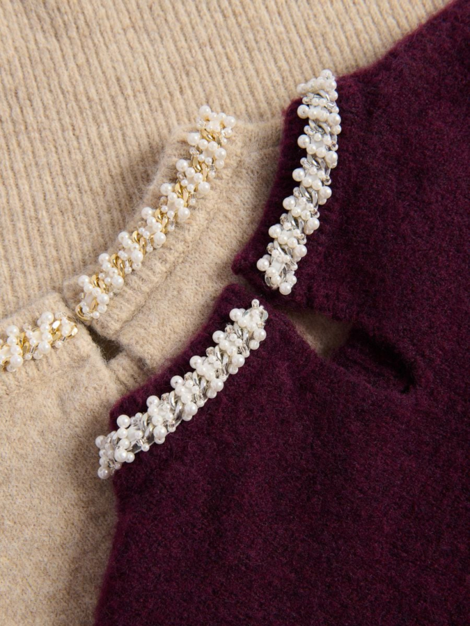 סריג עם צווארון מעוצב