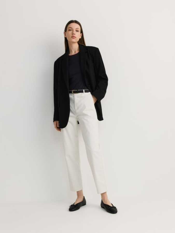 מכנסי צ'ינו עם חגורה