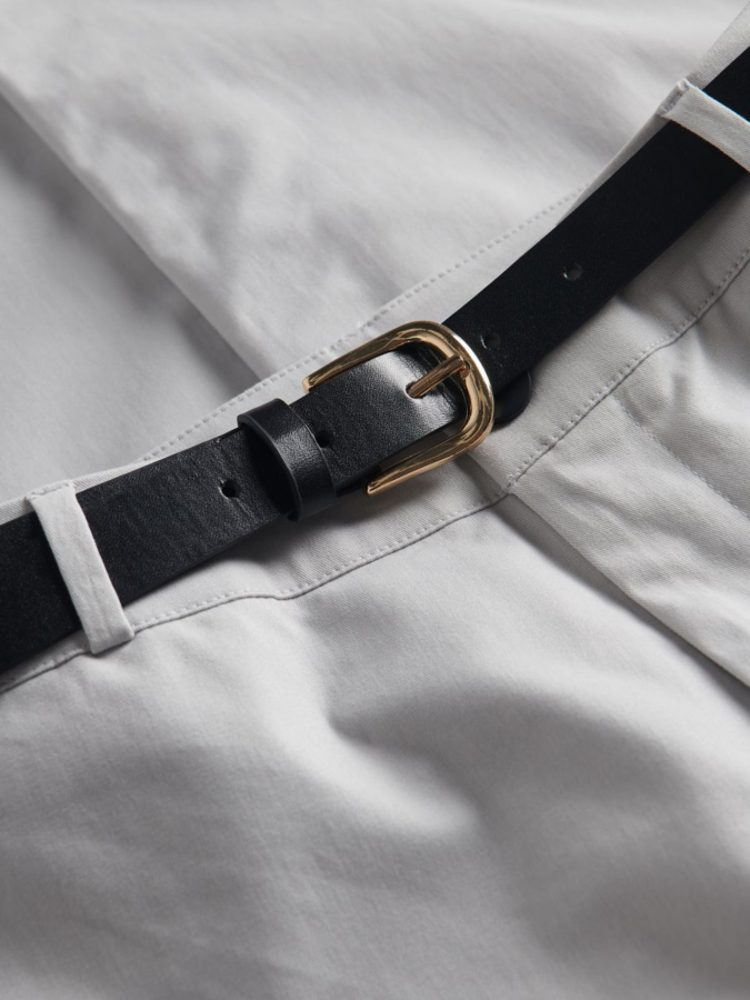 מכנסי צ'ינו עם חגורה