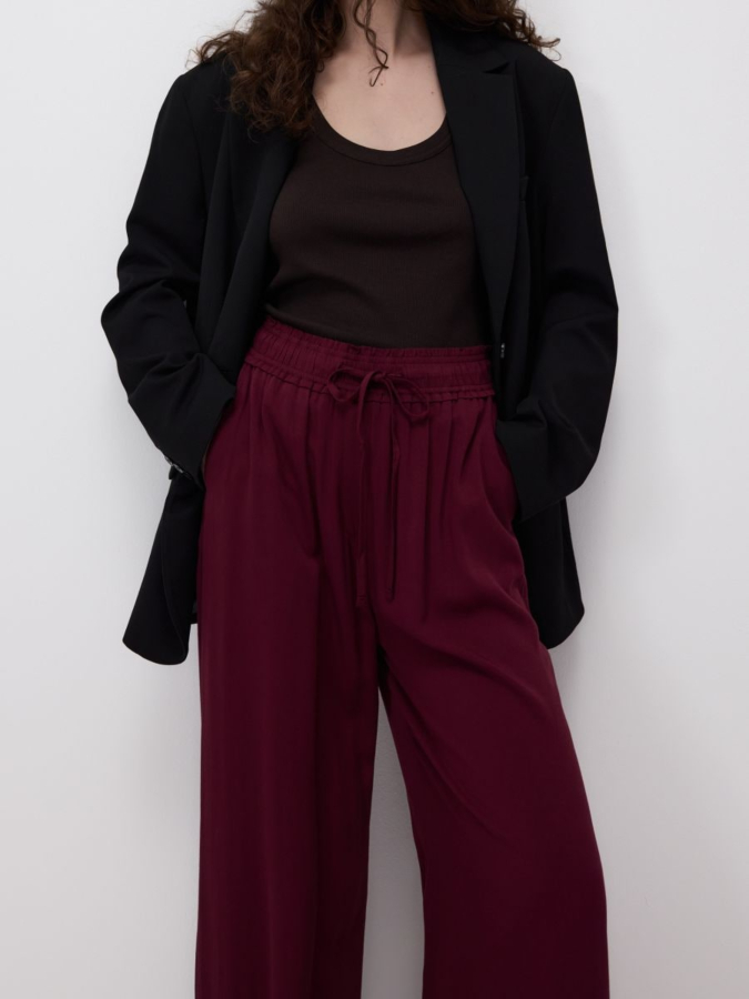 מכנסיים ויסקוזה גזרה רחבה