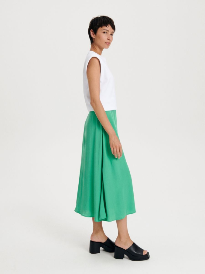 חצאית מידי שוליים מתרחבים