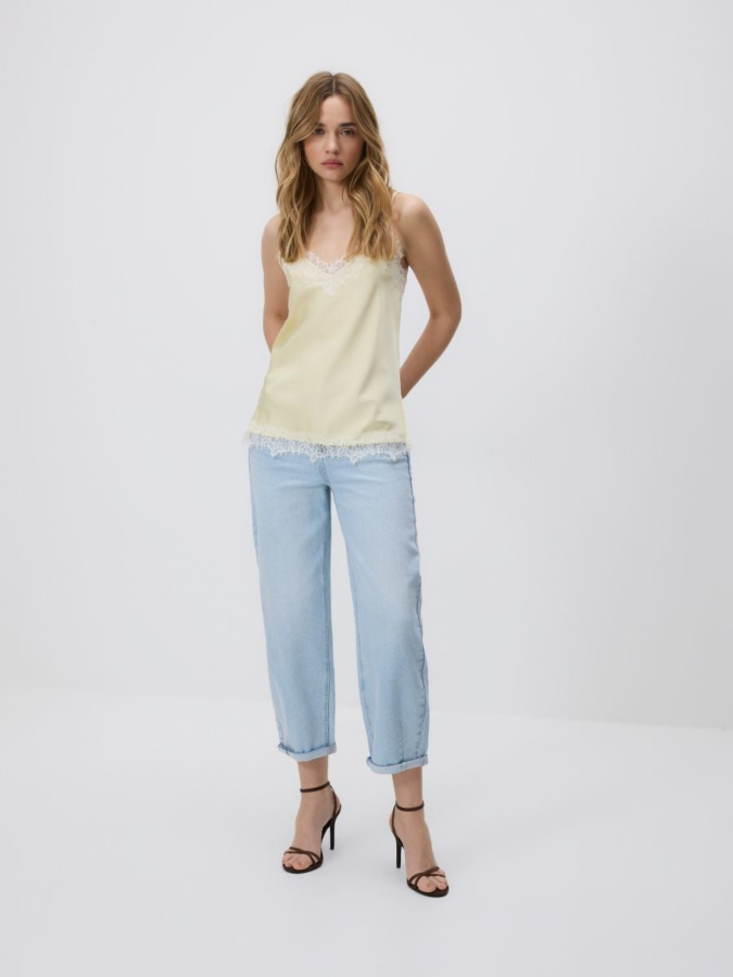 ג'ינס גזרת Barrel