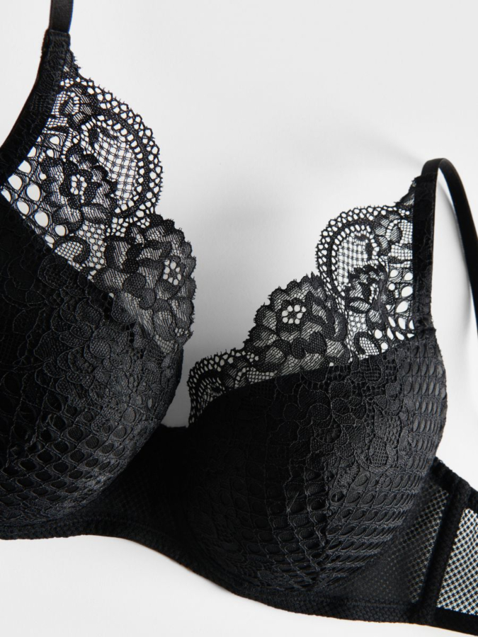 LADIES` BRASSIERE